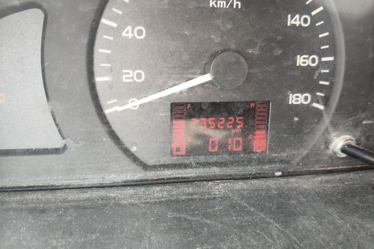 Used Wuling Rongguang 2014 1.2L S Base Model