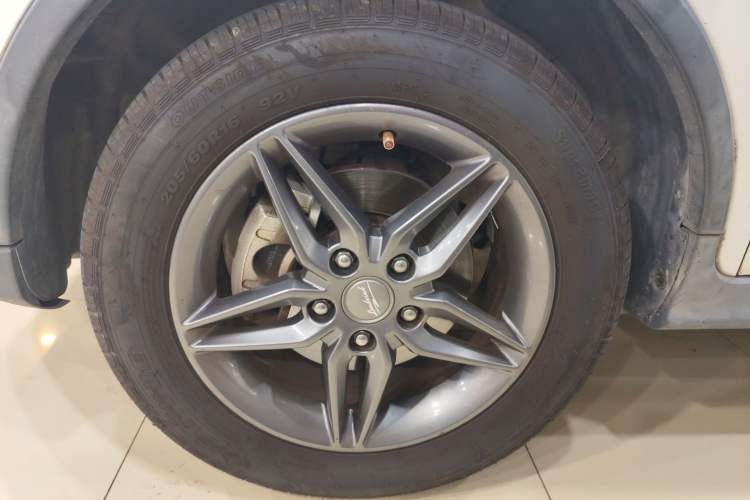 Used Land X2 2017 1.6L Manual Jingrui Edition
