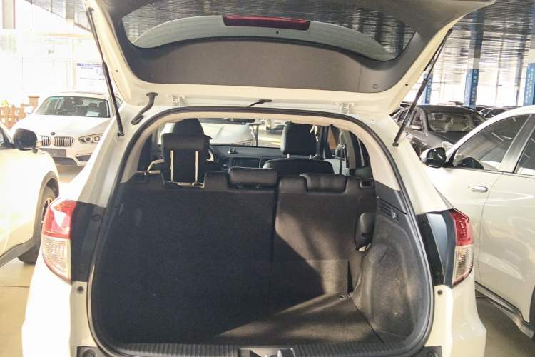 Used Honda Vezel 2020 1.5L CVT Pioneer Edition
