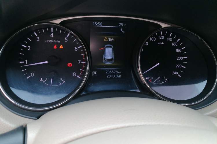 Used Nissan X-Trail 2014 2.5L CVT Luxury Edition 4WD
