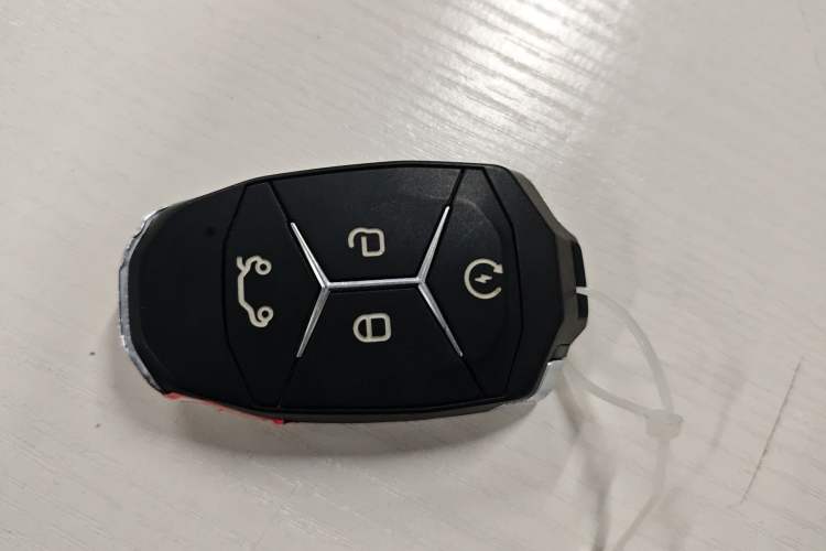 Used Lynk & Co 02 2022 2.0T DCT Shine Pro Vehicle Key