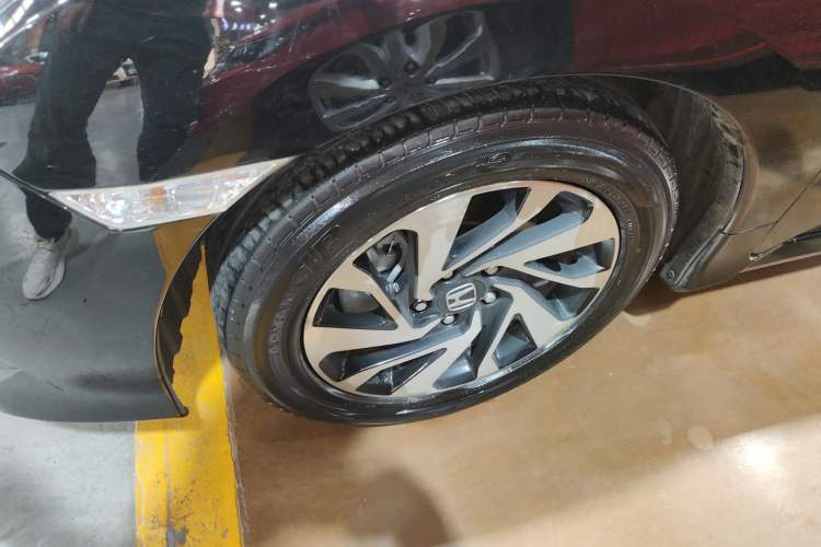 Used Honda Civic 2016 220TURBO CVT Luxury Edition
