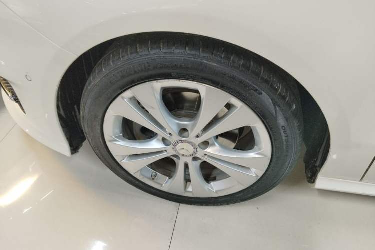 Used Mercedes-Benz B-Class 2017 B 200 Sport Edition Exterior 4