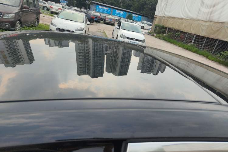 Used Mercedes-Benz E-Class 2019 Facelifted E 300 L Stylish Version Roof