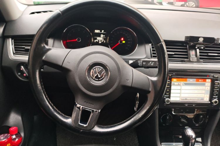 Used Volkswagen Bora 2014 1.6L Automatic Fashion Model