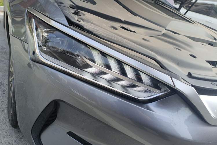 Used BYD Qin PLUS 2021 EV 500KM Luxury Model