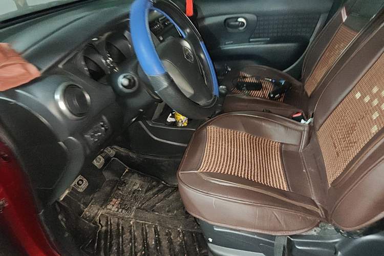 Used Nissan Livina 2013 Jingrui 1.6XL Manual Comfort Edition Left Front Seat