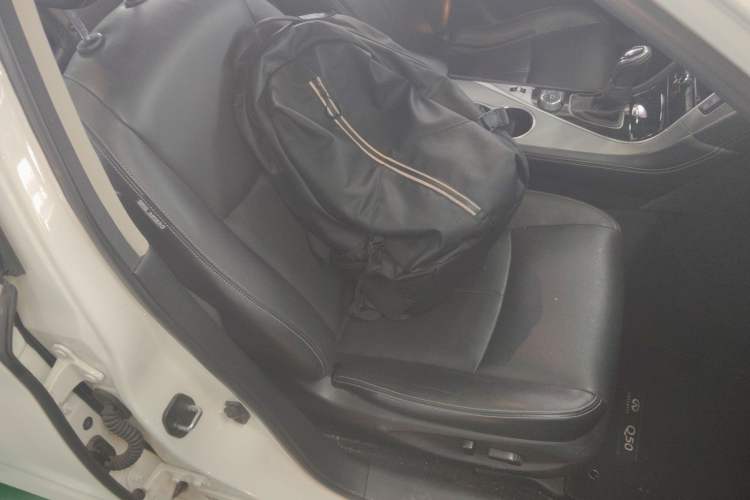 Used Infiniti Q50L 2018 2.0T Enjoyment Version China VI Standard Right Front Seat