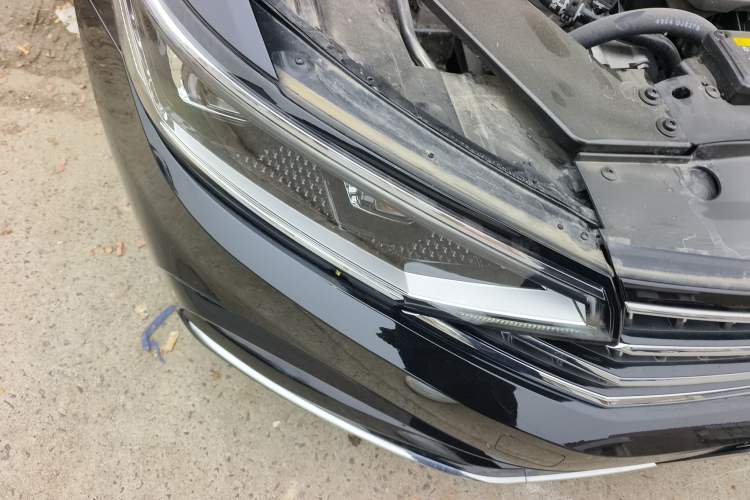 Used Volkswagen Magotan 2025 Revised Version Zhongxiang Edition 330TSI DSG Luxury Trim
