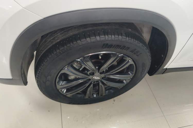 Used Chery Tiggo 8 2022 1.5 TCI Automatic Prestige Edition 5-Seater Left Front Wheel Hub