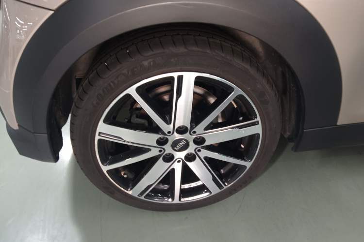 Used MINI MINI 2023 Updated 1.5T COOPER Artist