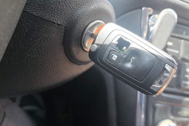 Used Buick Encore 2013 1.4T Automatic All-Wheel Drive Flagship Edition Vehicle Key