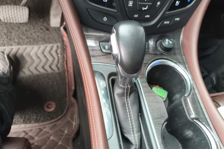 Used Buick Envision 2016 28T Four-Wheel Drive Luxury Model
