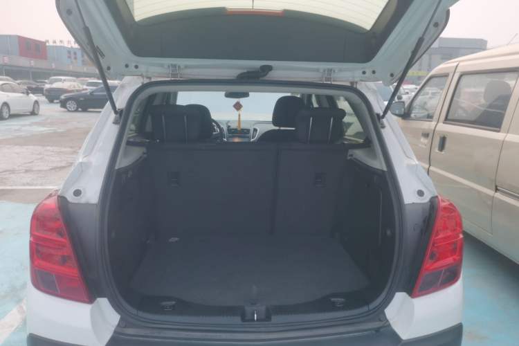 Used Chevrolet Trax 2016 1.4T Automatic Two-Wheel Drive Comfort Version with Sunroof