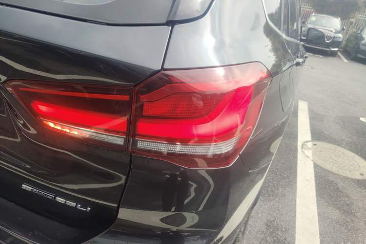 Used BMW X1 2022 sDrive25Li Leading Model Exterior 3