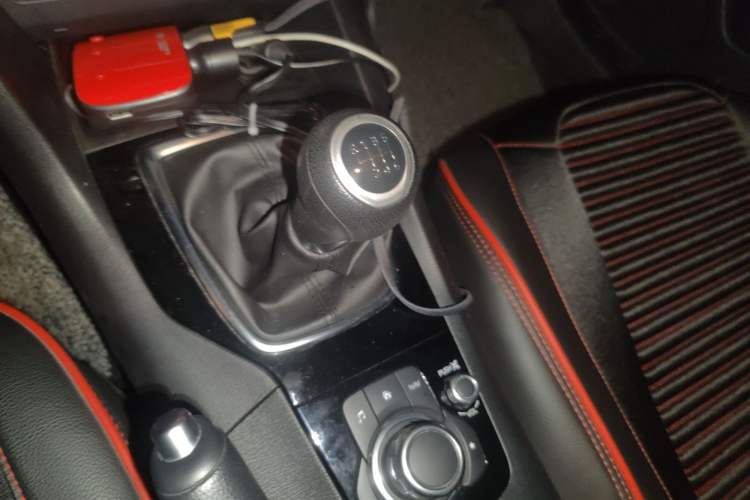 Used Mazda Mazda 3 Axela 2016 Sedan 1.5L Manual Luxury Model
