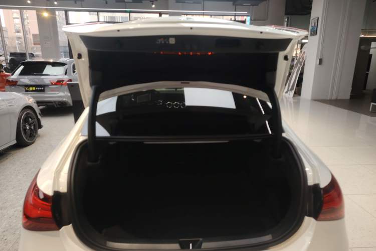 Used Mercedes-Benz A-AMG 2024 Facelift AMG A 35 L 4MATIC
