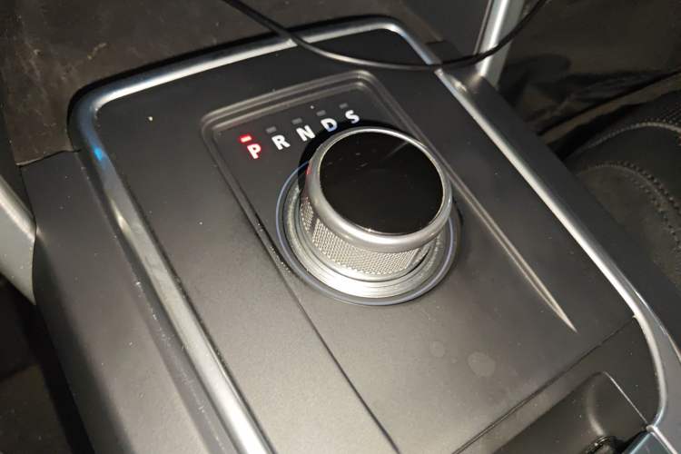 Used Land Rover Discovery Sport 2015 2.0T HSE LUXURY
