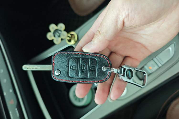 Used CHANGAN OSHAN X7 2020 1.5T Automatic Elite Edition Vehicle Key