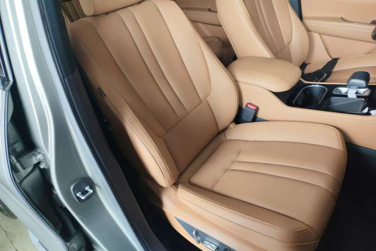 Used Li Auto ONE 2020 Extended-Range 6-Seater Version Right Front Seat