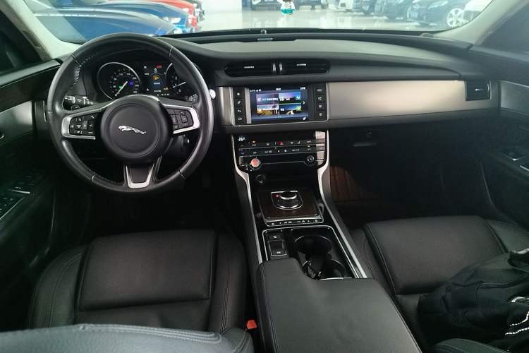Used Jaguar XFL 2018 XFL 2.0T 200PS Elite Edition