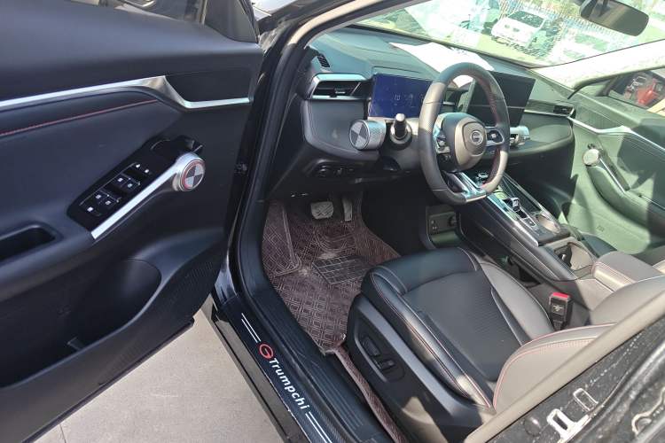 Used GAC Trumpchi EMKOO 2022 1.5T Supernova Edition Driver Seat