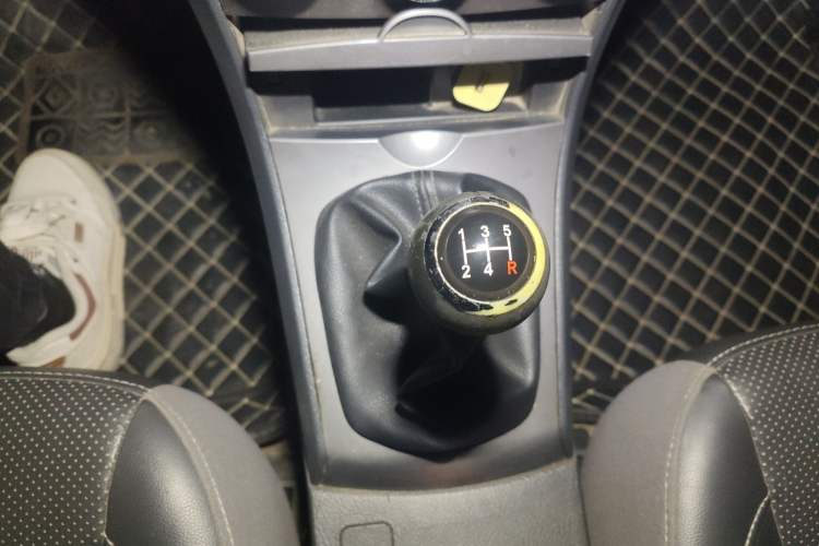 Used BYD L3 2015 Energy-Efficient Model 1.5L Manual Comfort Edition