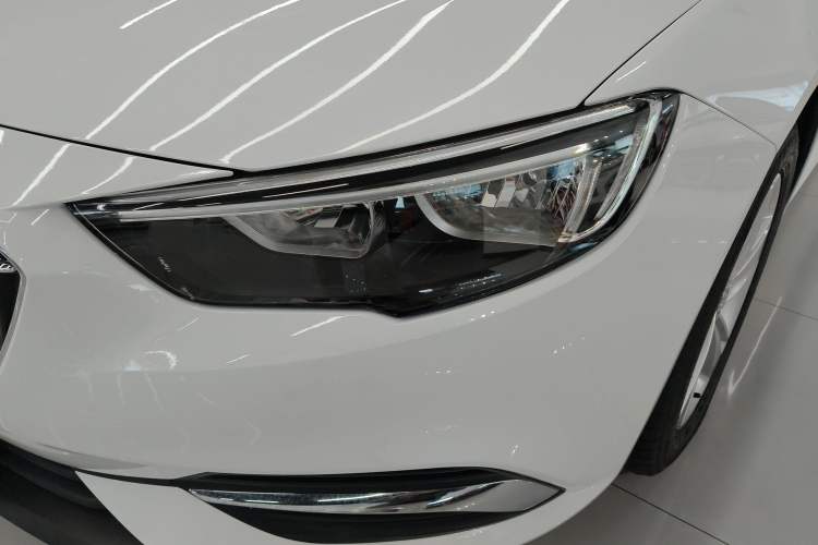 Used Buick Regal 2019 20T Elite Version China VI Standard Left Front Headlight