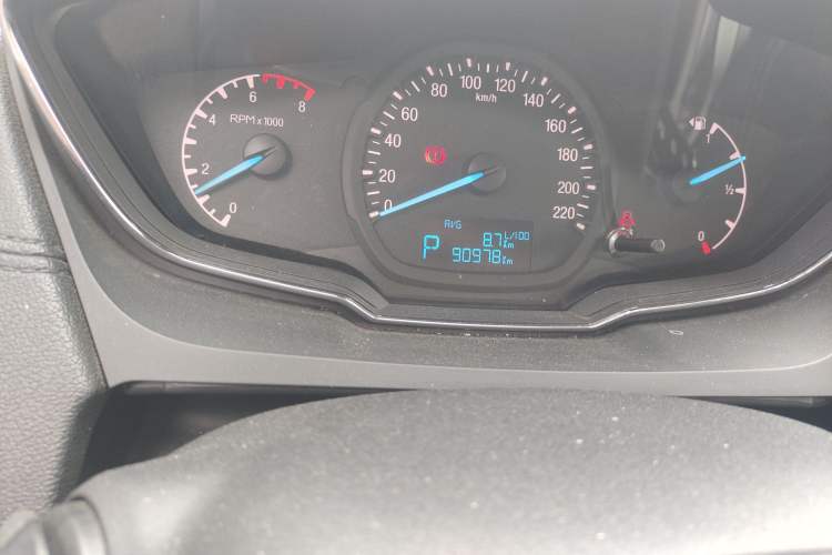 Used Ford Escort 2015 1.5L Automatic Fashion Model
