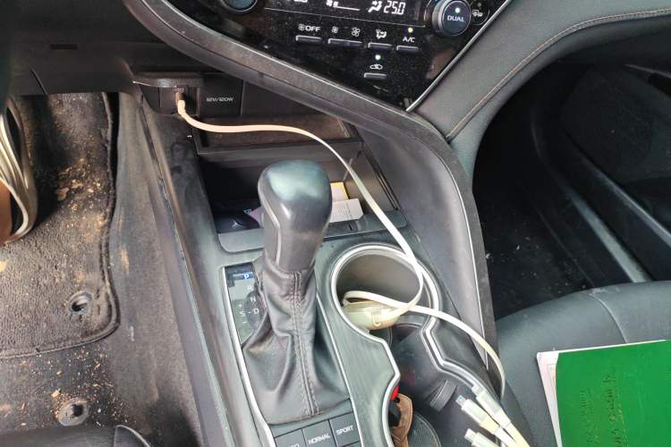 Used Toyota Camry 2021 2.5G Luxury Edition
