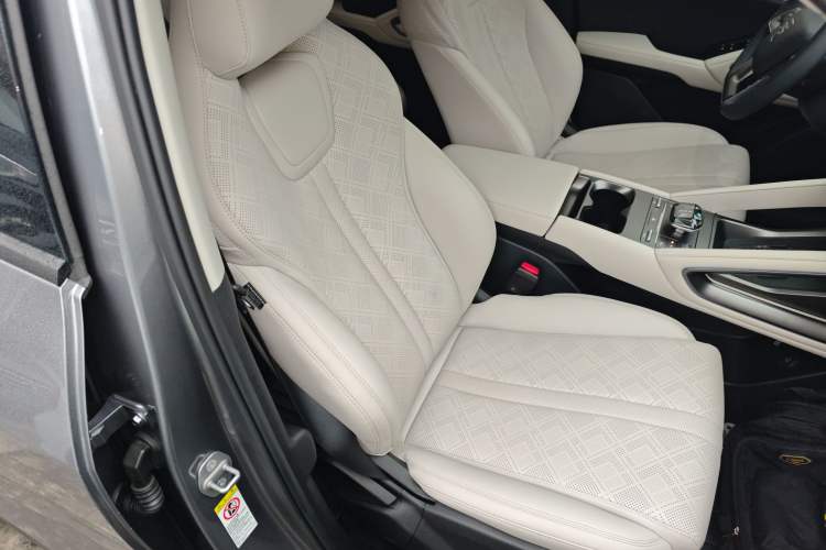 Used BYD Yuan UP 2024 401 km Active Version