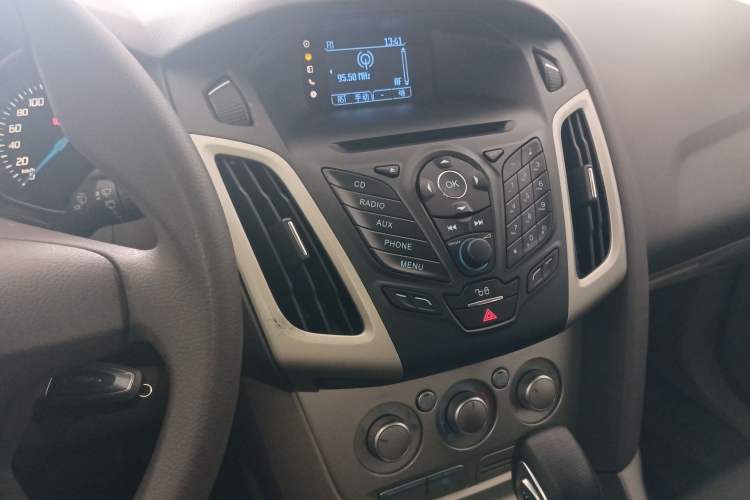 Used Ford Focus 2012 Sedan 1.6L Automatic Comfort Model