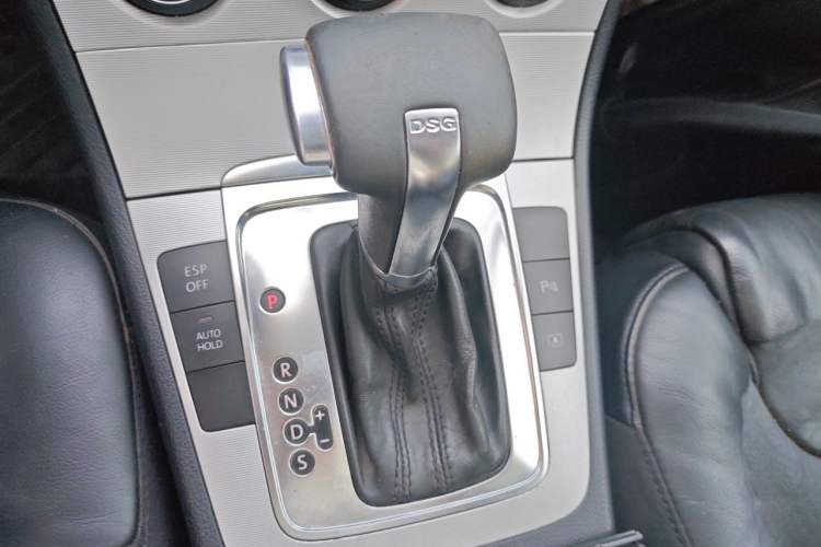 Used Volkswagen Magotan 2011 1.8TSI DSG Luxury Model