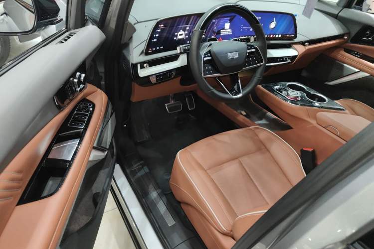 Used Cadillac OPTIQ 2024 Four-Wheel Drive Long-Range Version
