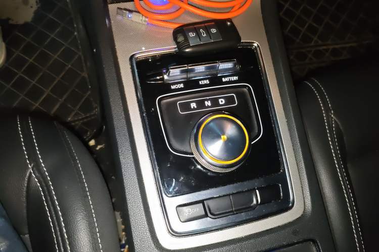 Used Roewe i6 New Energy 2017 45T Hybrid Connect & Smart Enjoyment Edition Gear Lever