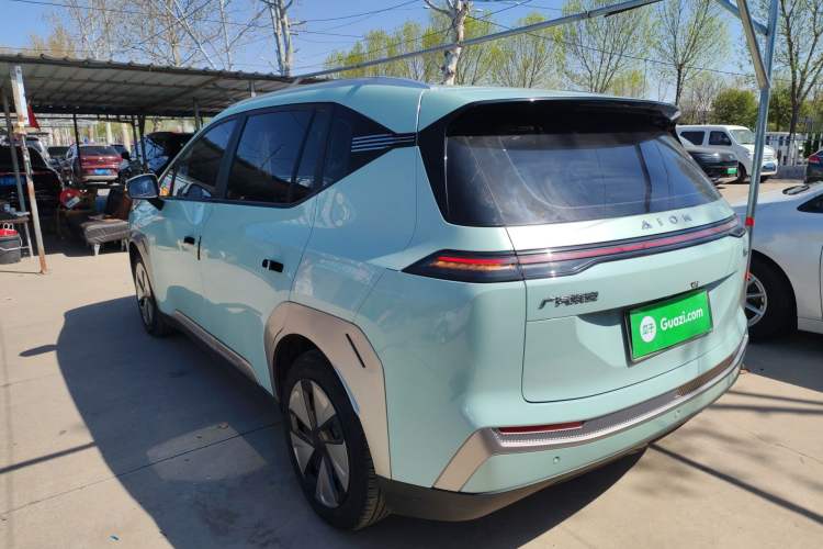 Used AION Y 2023 Younger
