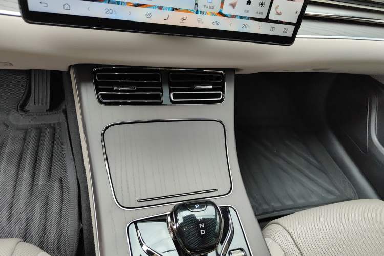 Used BYD Han 2025 DM-i Intelligent Driving Edition 125KM LiDAR Flagship Model Audio And AC Panel