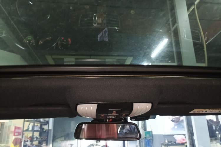 Used Mercedes-Benz E-Class 2015 E 180 L Sport Edition