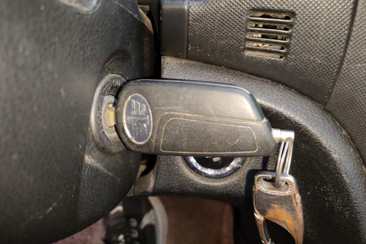 Used Bestune B70 2014 2.0L manual luxury version