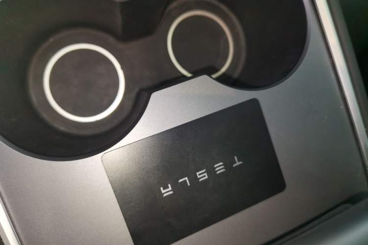 Used Tesla Model Y 2024 Rear-Wheel-Drive Version
