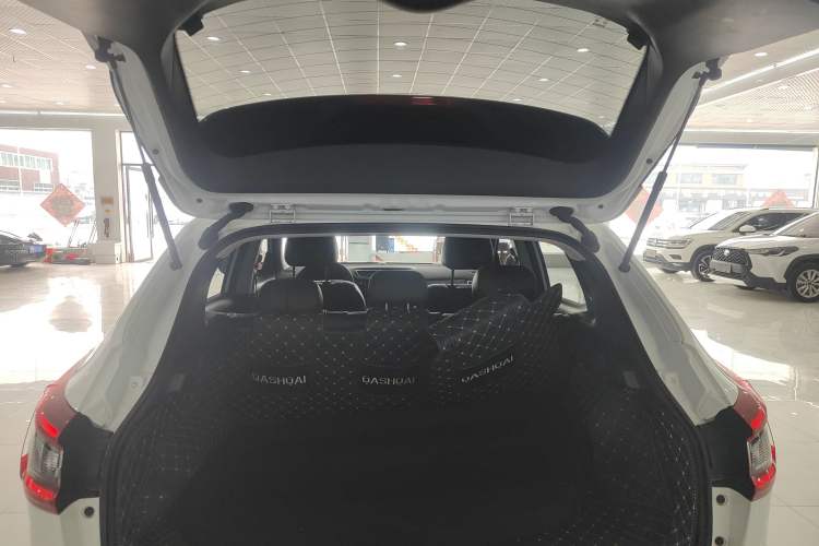 Used Nissan Qashqai 2023 Classic 2.0L CVT XV Comfort Edition
