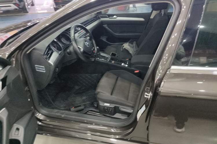 Used Volkswagen Variant 2017 280TSI Two-Wheel-Drive Comfort Edition
