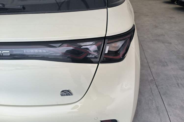 Used BYD Dolphin 2023 420 km Fashion Edition Exterior 3