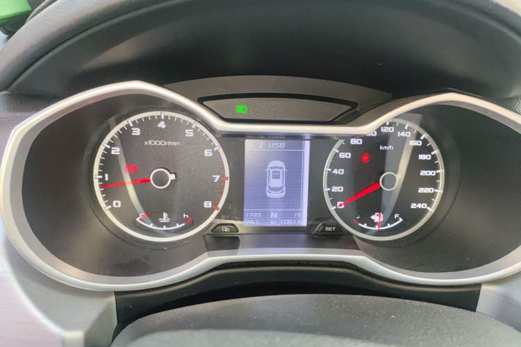 Used Geely Auto Emgrand X7 Sport 2016 1.8TD Automatic ZhiShang Model