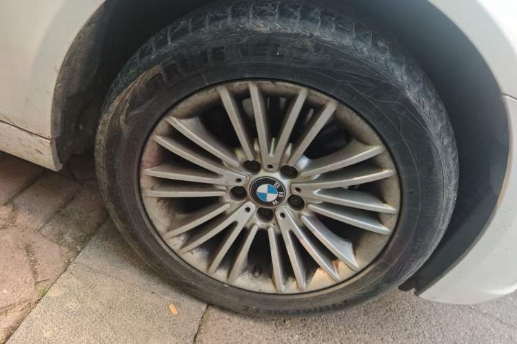 Used BMW 5 Series 2013 525Li Leading Model