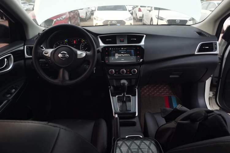 Used Nissan Sylphy 2021 Classic 1.6XL CVT Luxury Edition Center Console