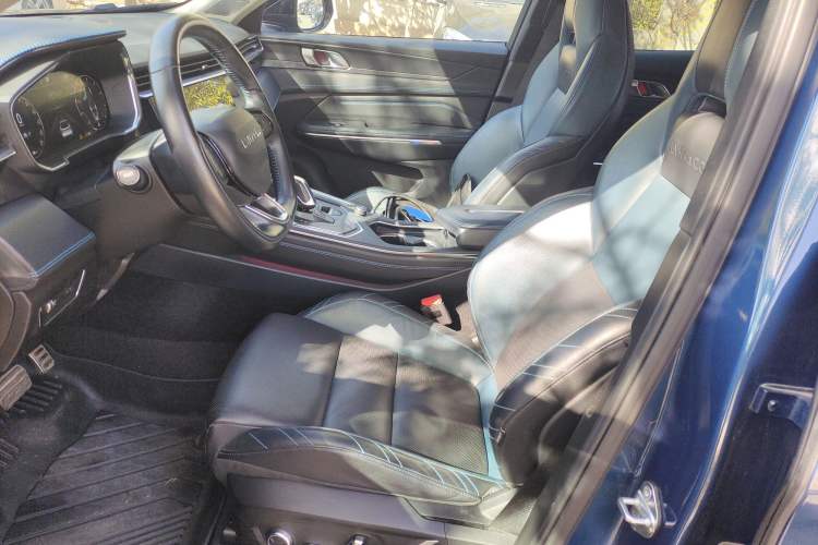 Used Lynk & Co 05 2020 2.0TD Two-Wheel Drive Shine Halo