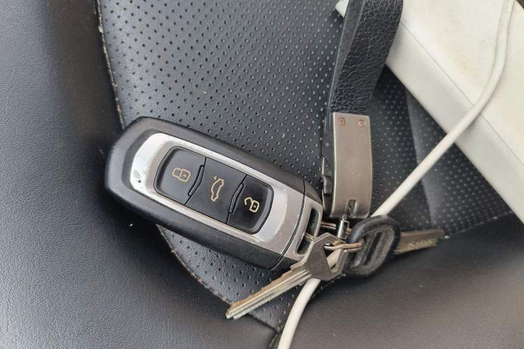 Used Geely Auto Emgrand GL 2017 1.8L Manual Elite Model
