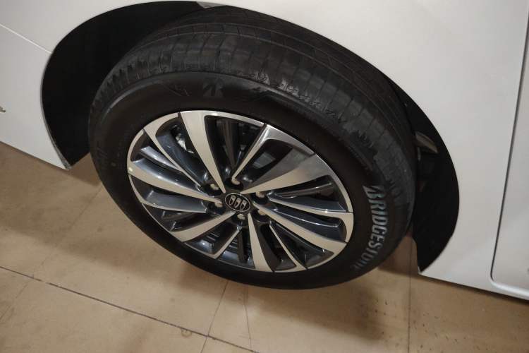 Used Buick GL8 New Energy 2026 Model Lu Zun Luxury Edition