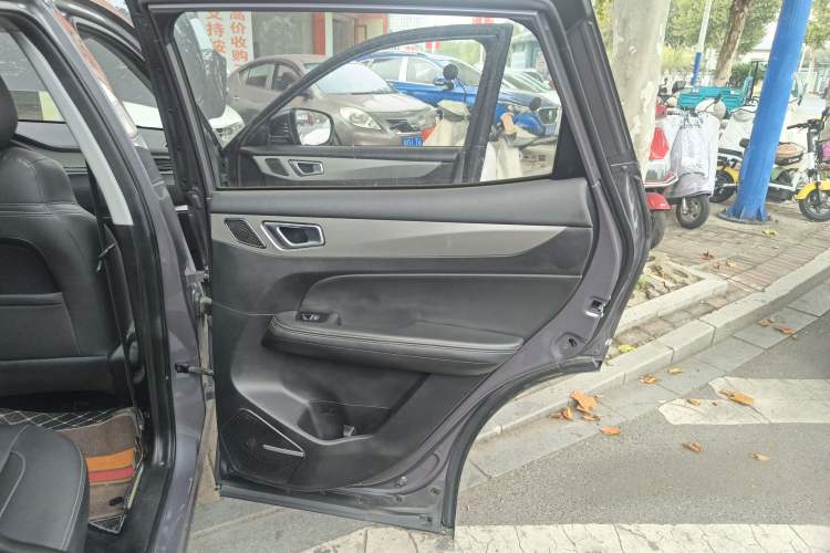 Used Cowin Xuanjie 2021 1.5L CVT Luxury Edition